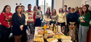Tout le monde cuisine pour notre traditionnel repas de Noël !